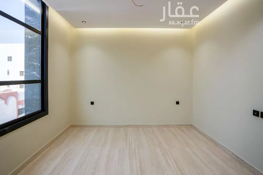 شقة 4 غرف في الروضة 4