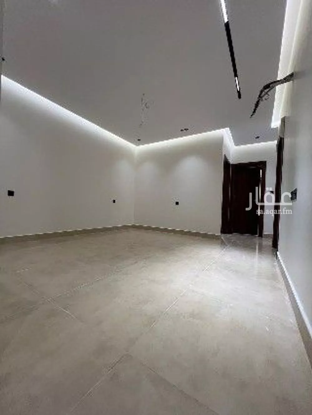 شقة 4 غرف في الروضة 4