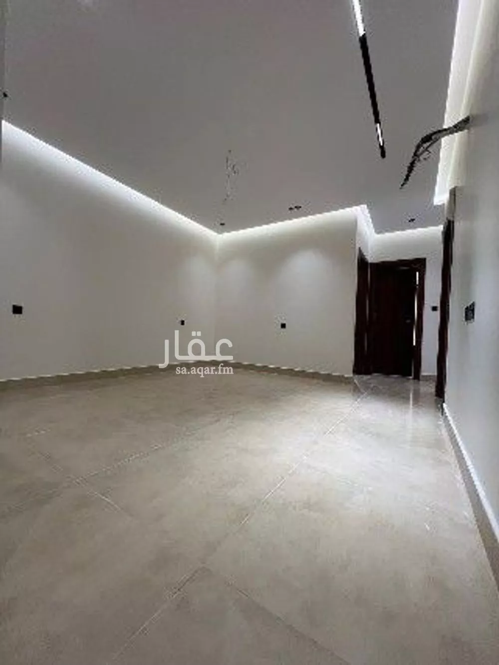 شقة 4 غرف في الروضة 4