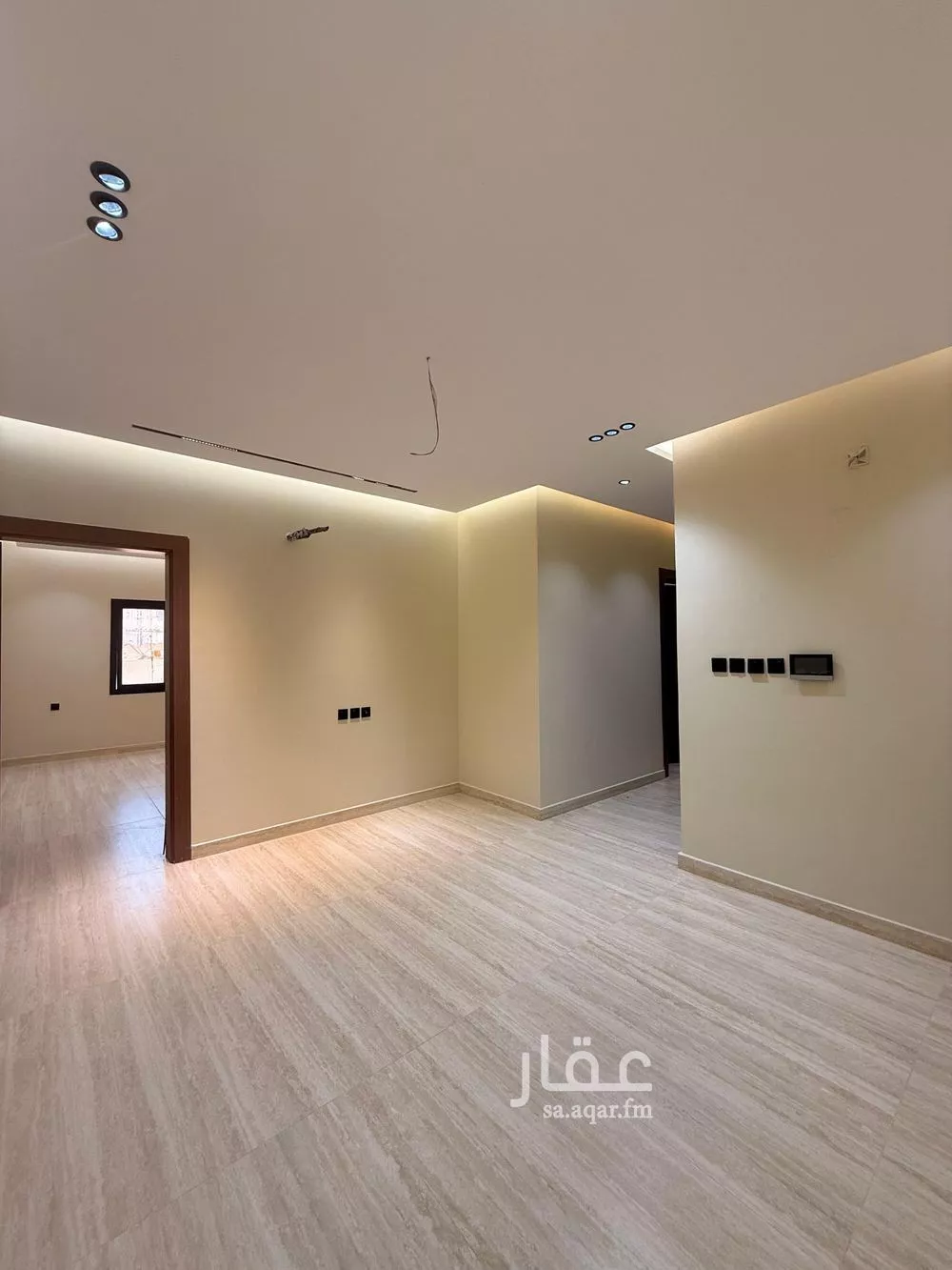 شقة 4 غرف في الروضة 2