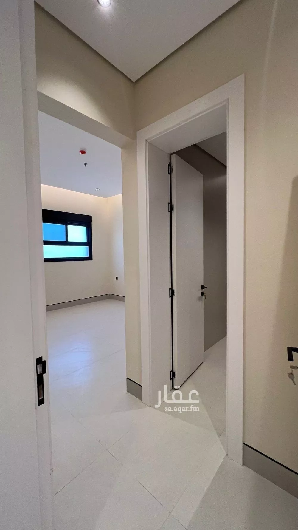 3 bedroom apartment in King Fahd, Riyadh 8