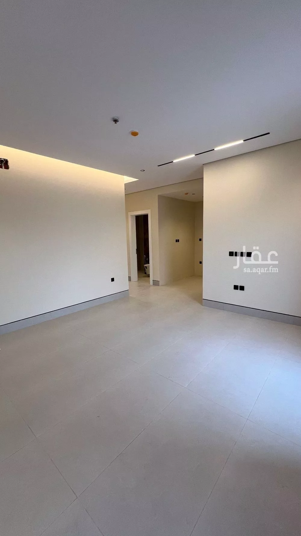 3 bedroom apartment in King Fahd, Riyadh 8