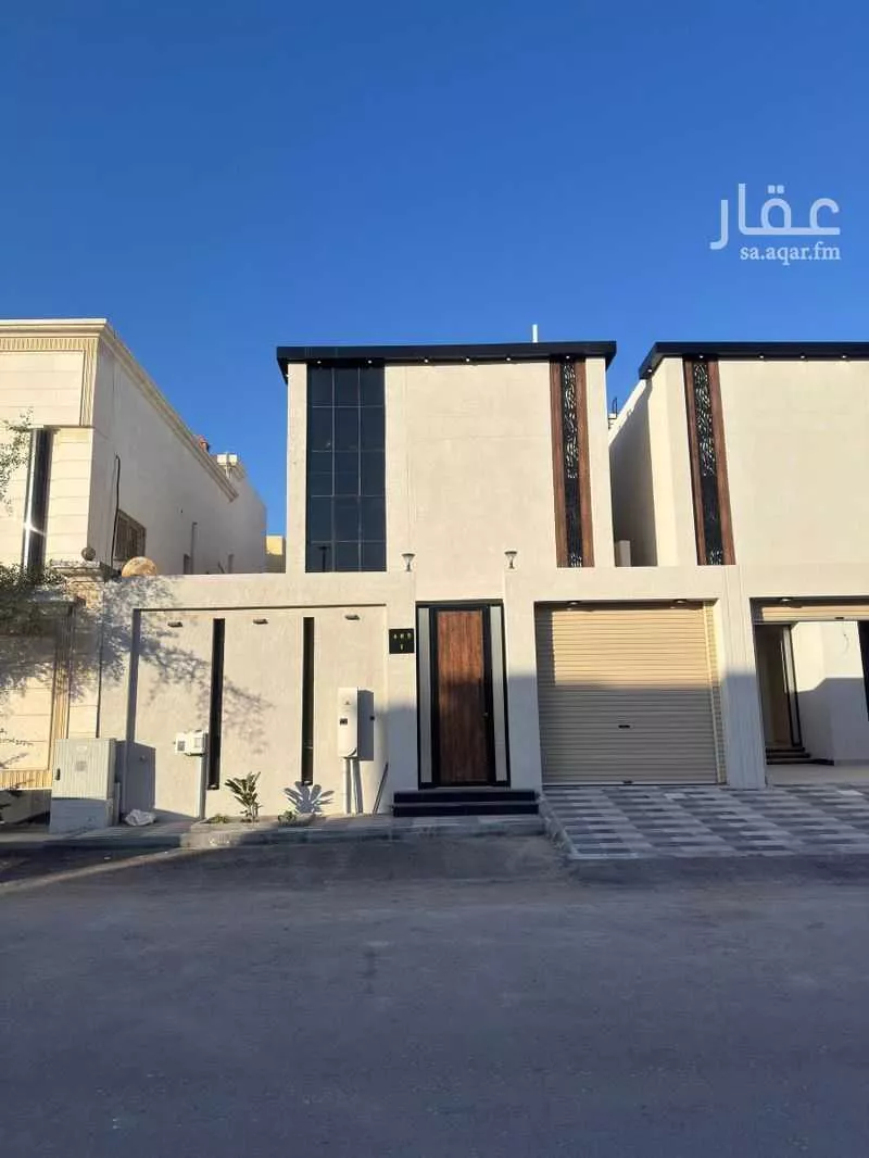 فيلا 5 غرف في ضاحية الملك فهد 5