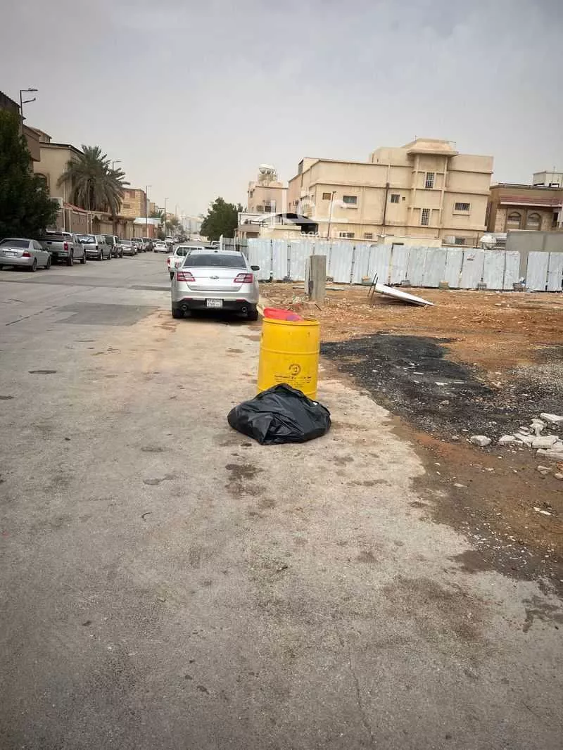 land in As Suwaidi, Riyadh 6