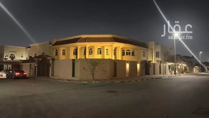 6 bedroom villa in Al Hamra 1