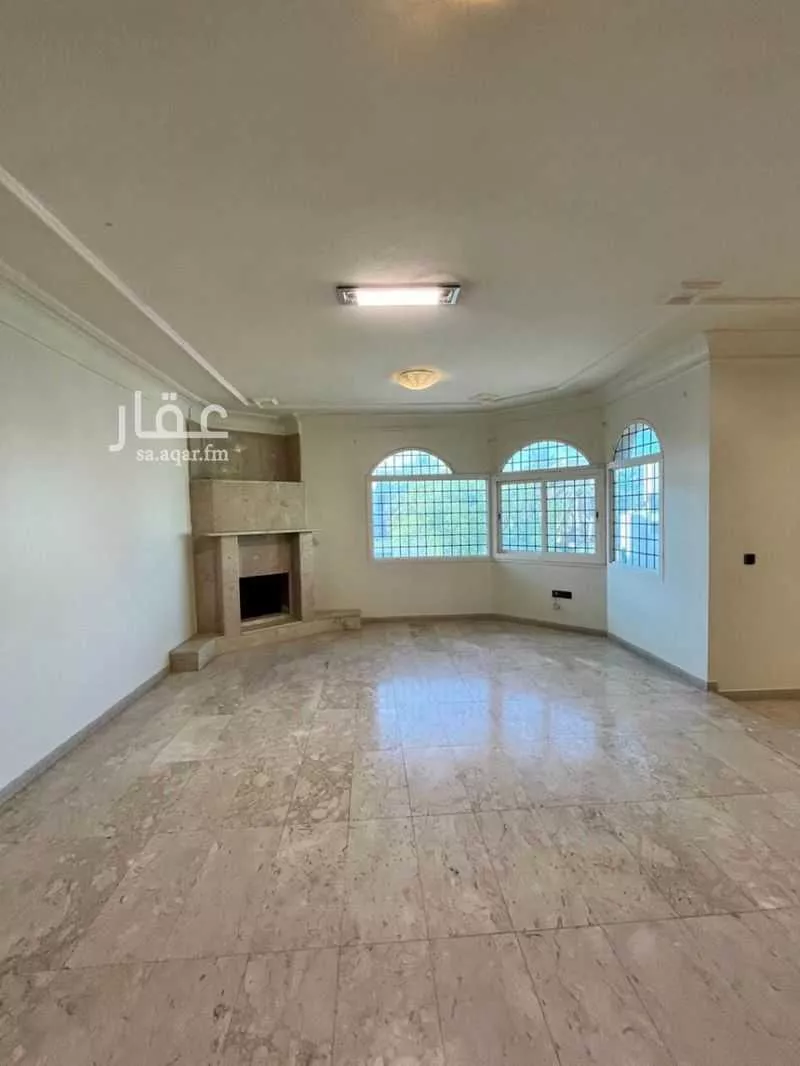 6 bedroom villa in Al Hamra 2