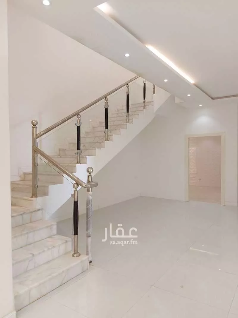 5 bedroom villa in Al Ghnamiah, Riyadh 4