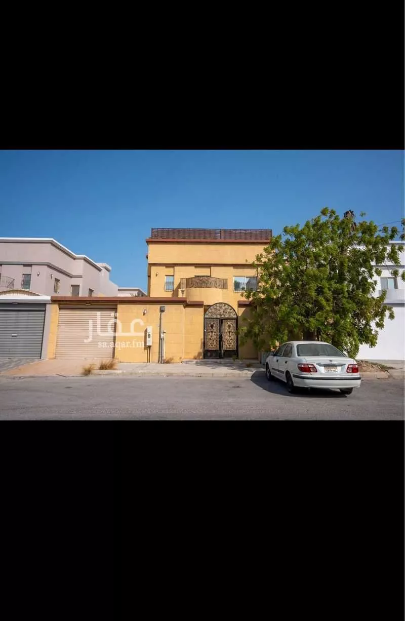 8 bedroom villa in East Beach 1