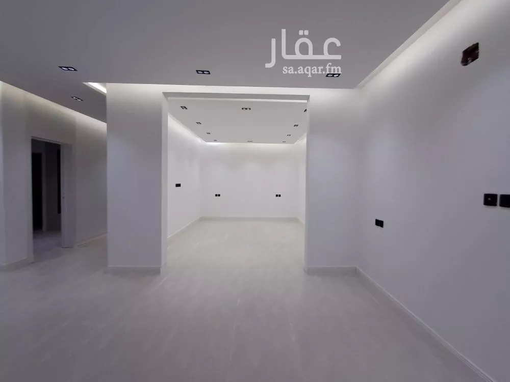 5 bedroom villa in Dhahrat Laban 4