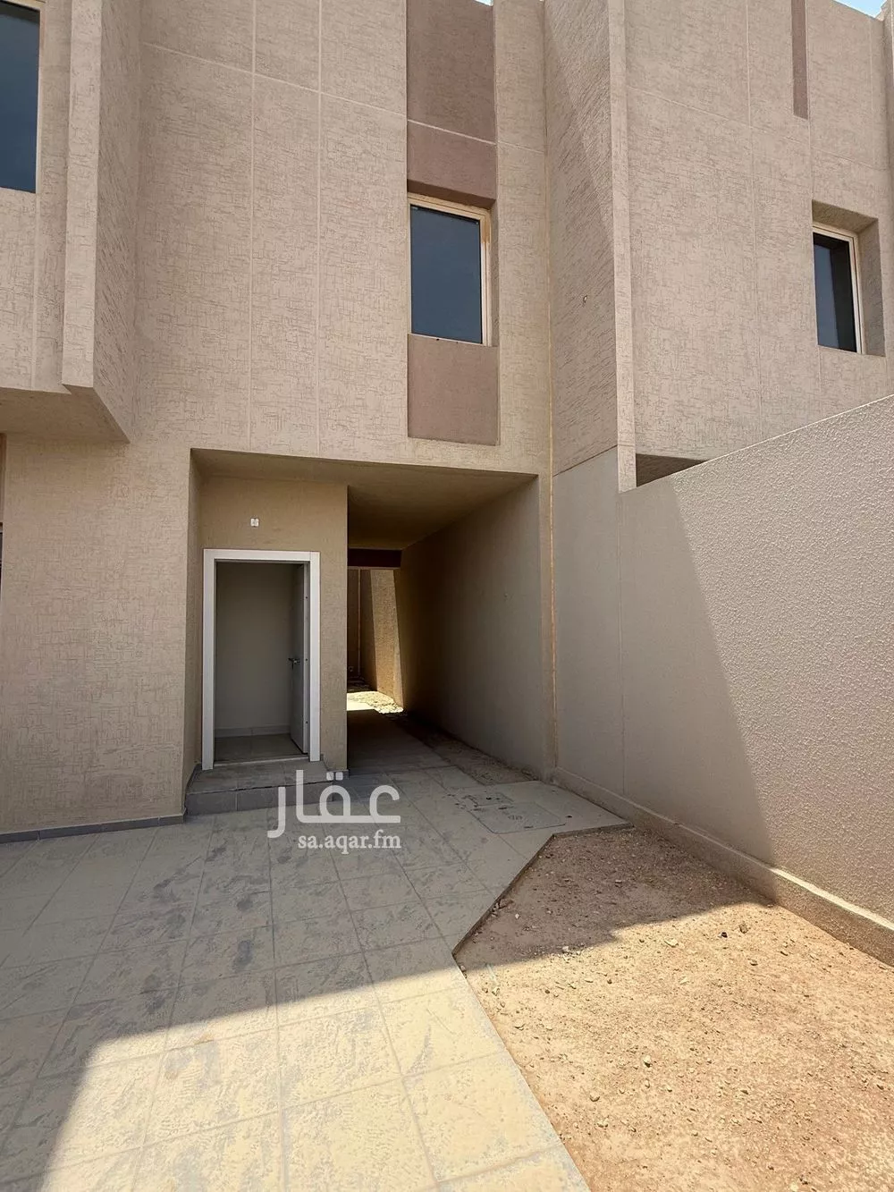 فيلا 5 غرف في العارض 4