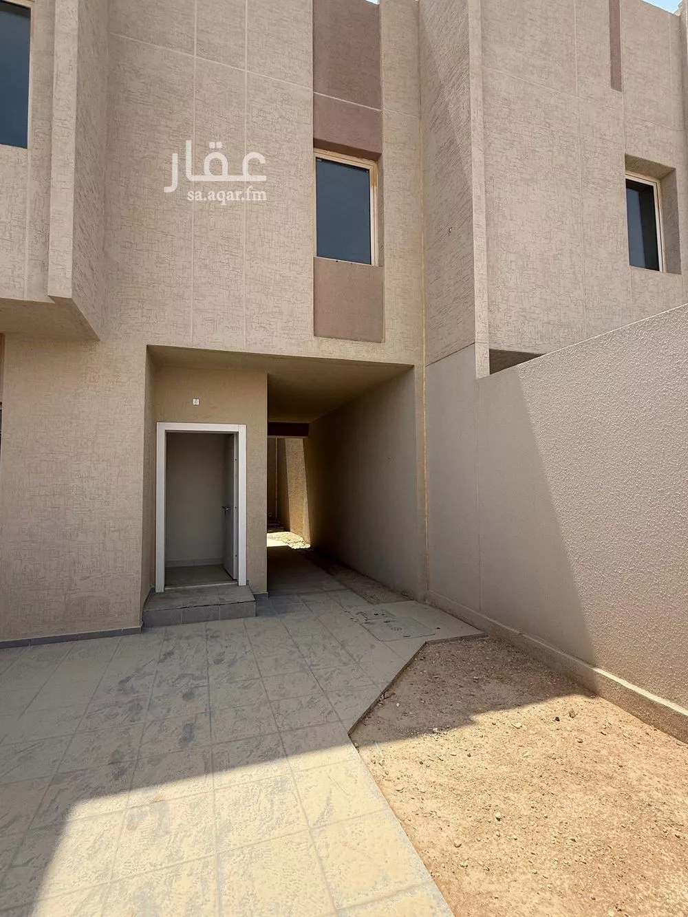 فيلا 5 غرف في العارض 3