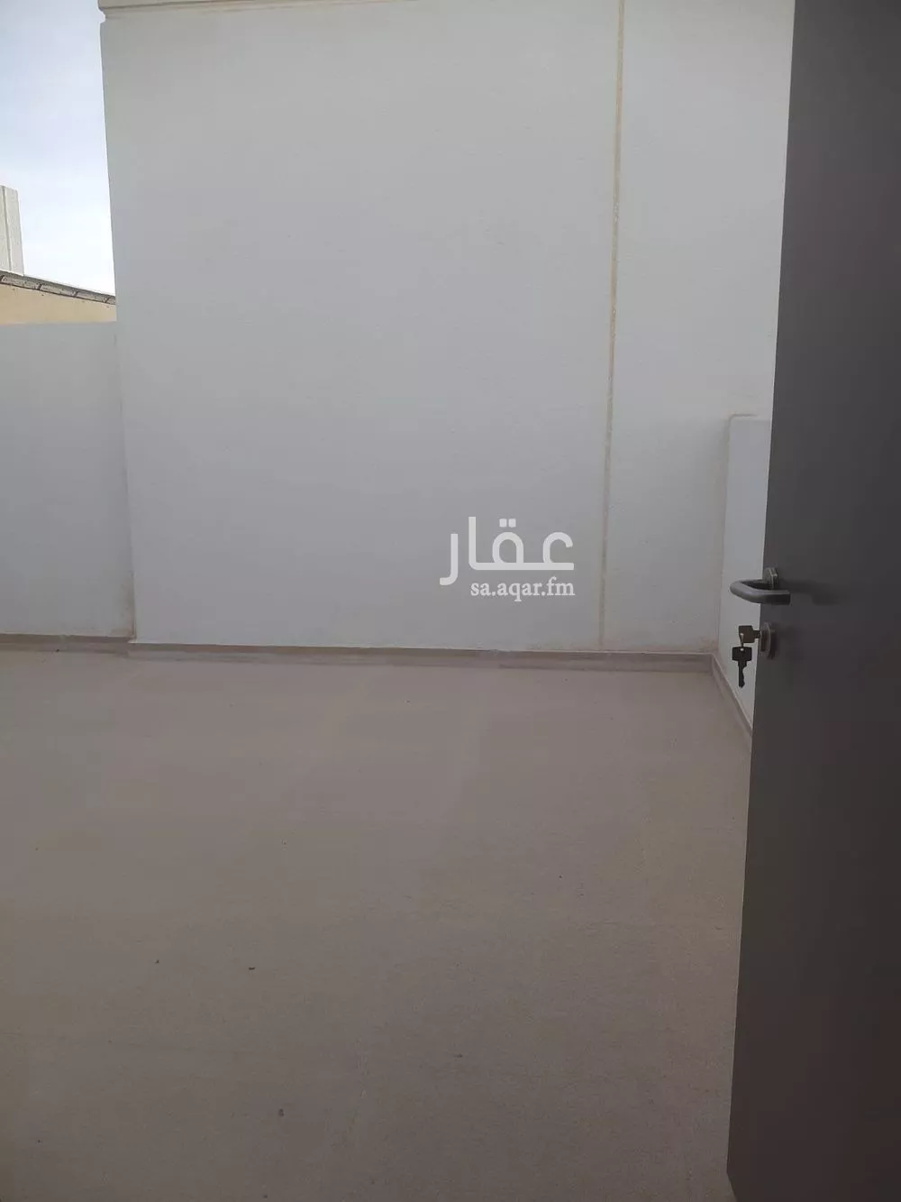 فيلا 4 غرف في العارض 1