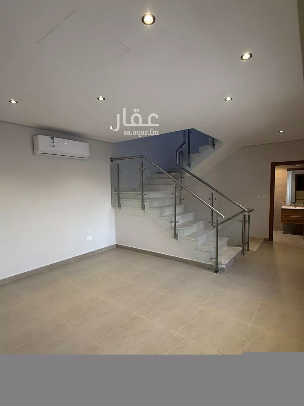 6 bedroom villa in Al Aridh, Riyadh 9