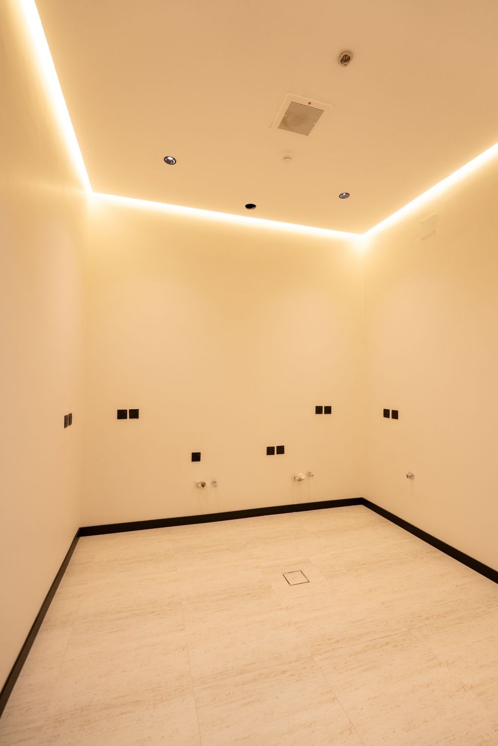 4 bedroom apartment in Dhahrat Laban, Riyadh 4