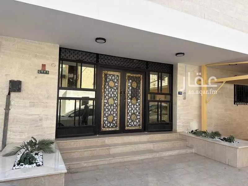 380 sqm building in Al Faisaliyyah 4