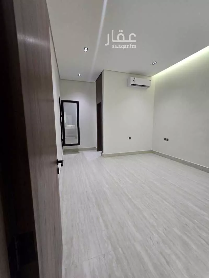 فيلا 6 غرف في النرجس 4