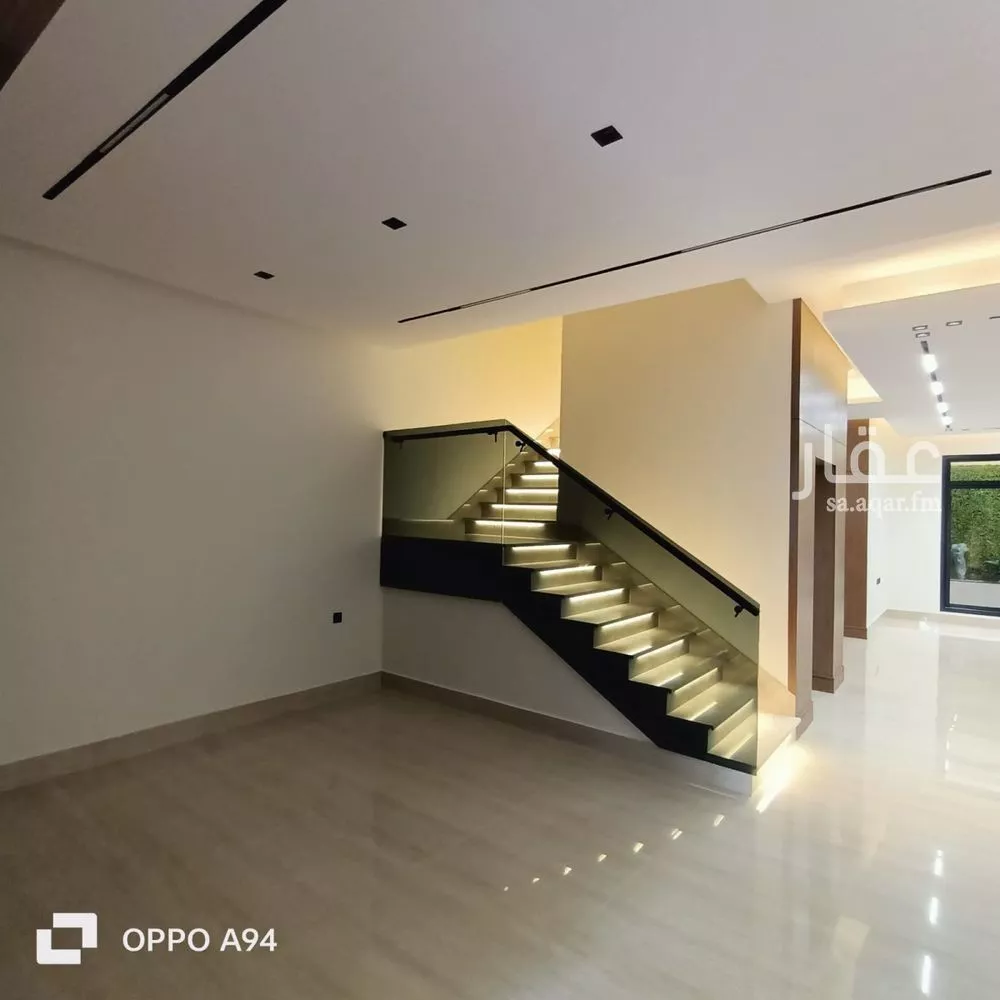 فيلا 6 غرف في النرجس 1