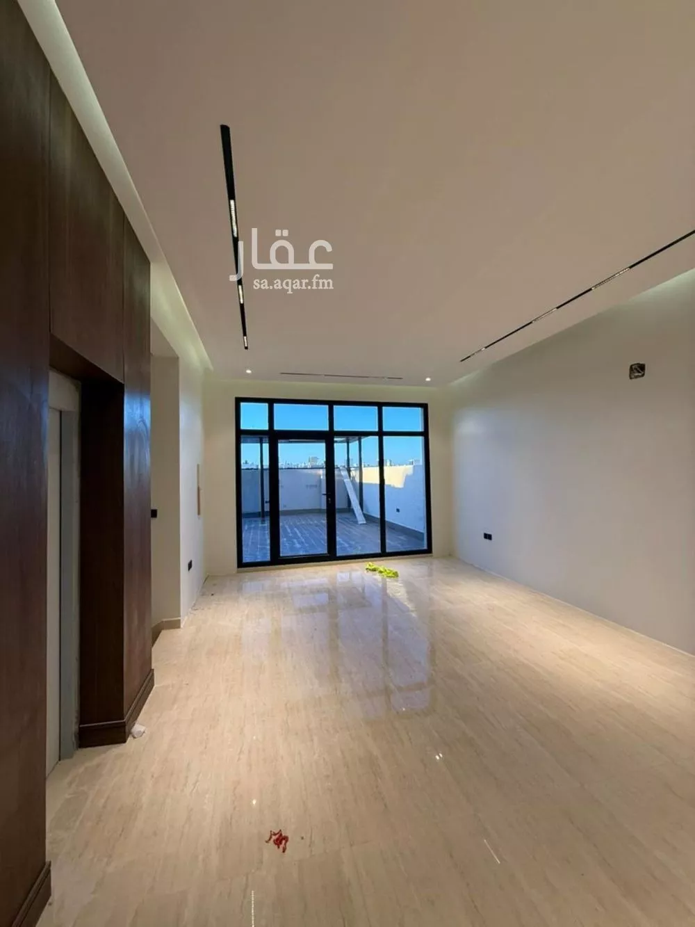 فيلا 6 غرف في النرجس 5