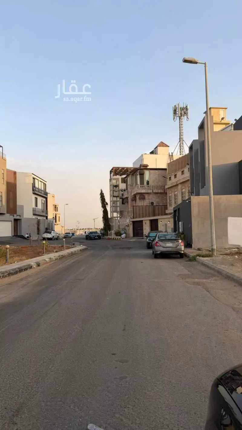 أرض 240 م² في ابحر الشمالية 4