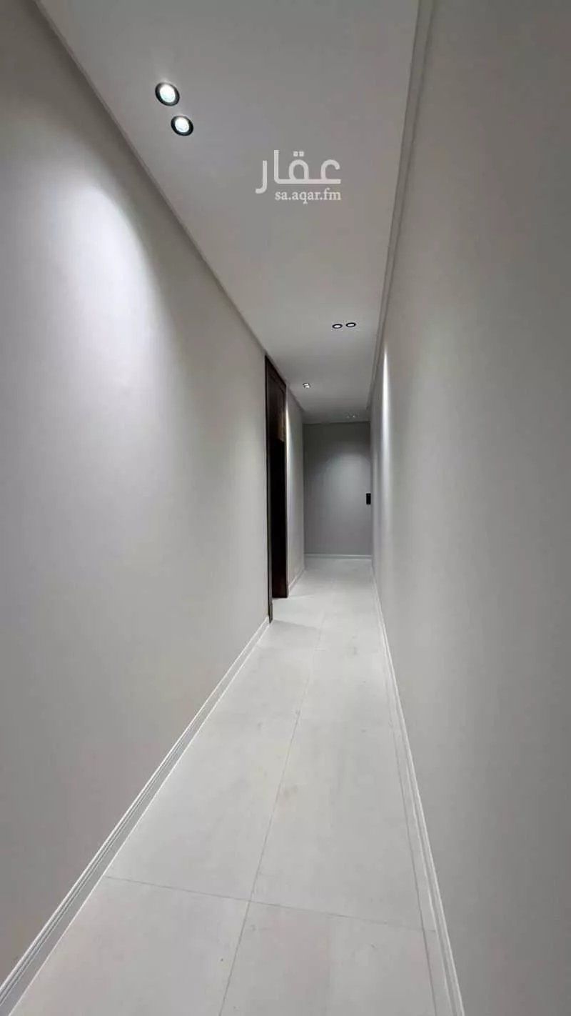 شقة 4 غرف في الريان 4