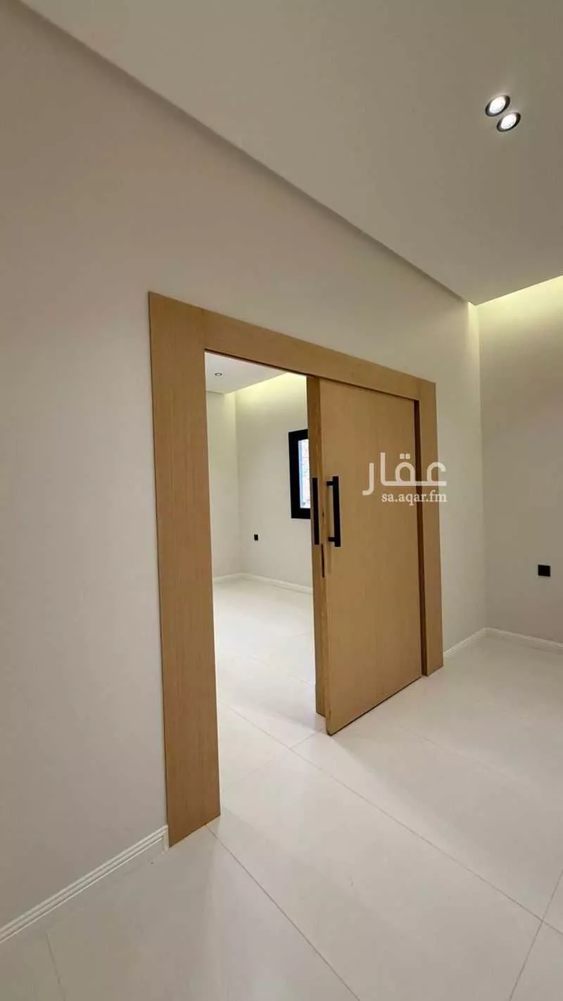 شقة 4 غرف في الريان 3