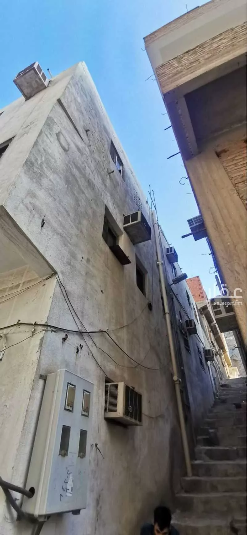 عمارة 298 م² في التيسير 4