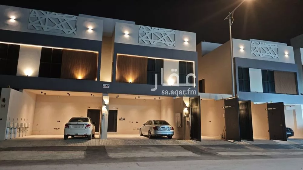 3 bedroom floor in Al Aridh