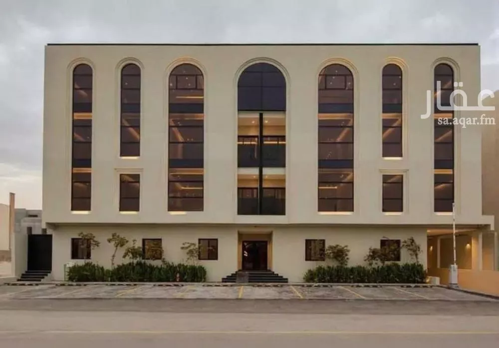 3 bedroom apartment in Al Malqa