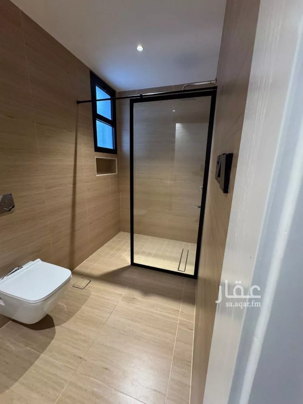 شقة 3 غرف في السيف 4