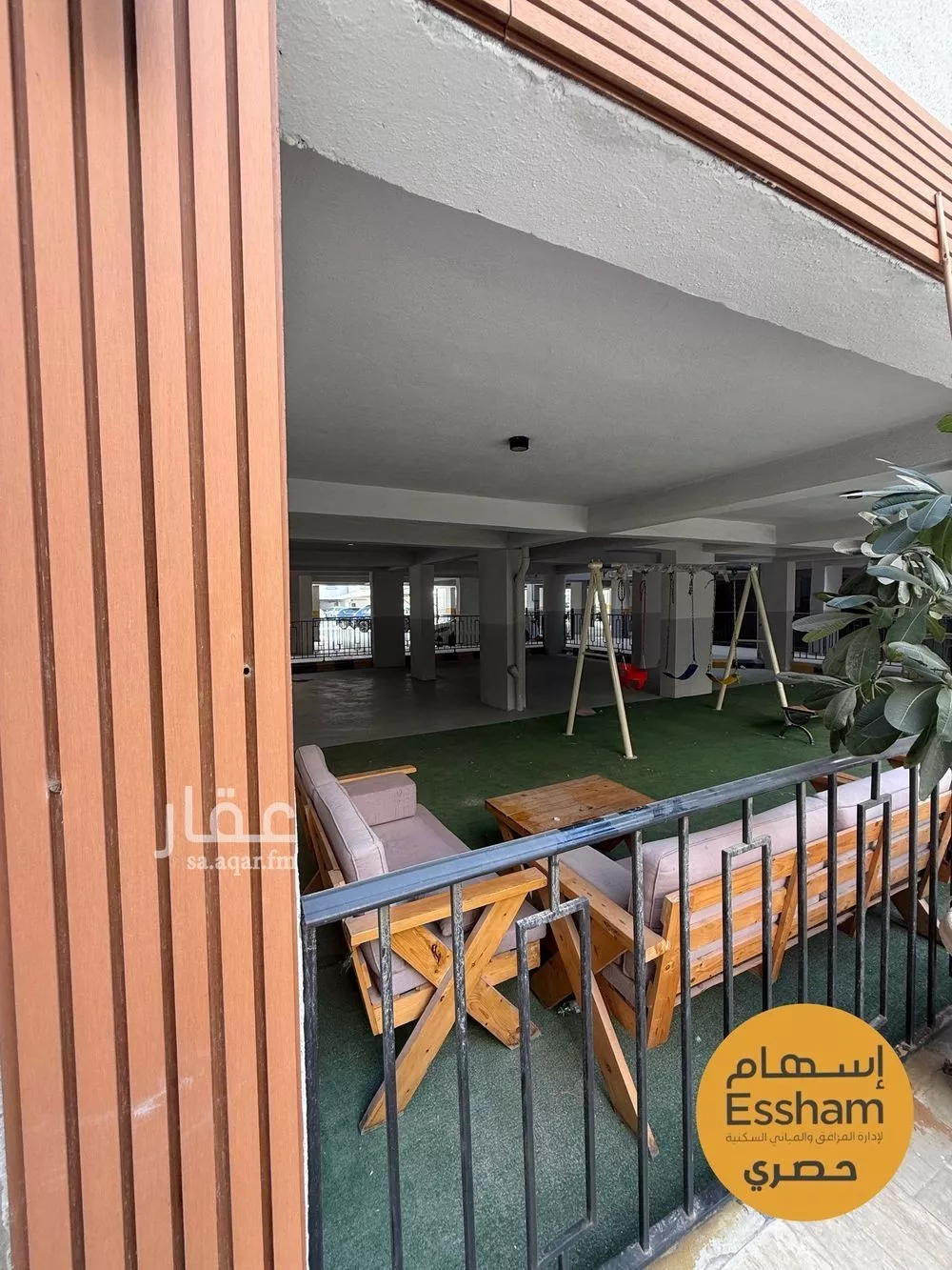 4 bedroom apartment in Al Hamra, Eastern Province 9