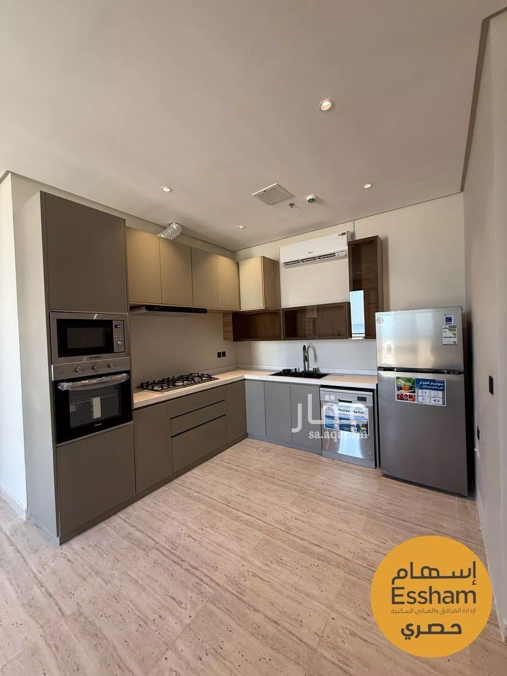 شقة 3 غرف في البحر 4