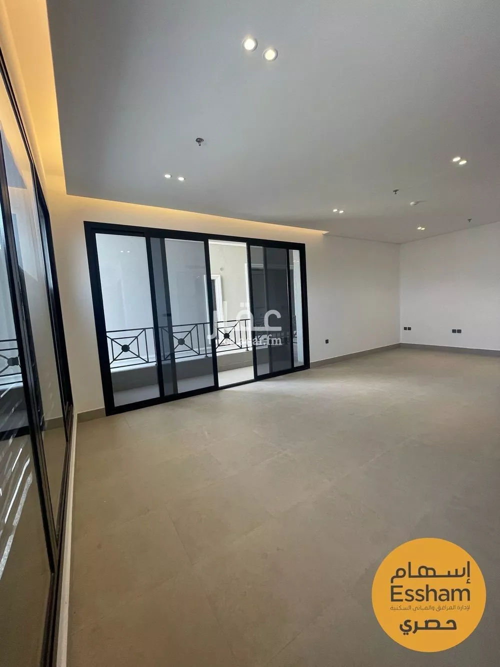 3 bedroom apartment in Al Hizam Al Thahabi 1
