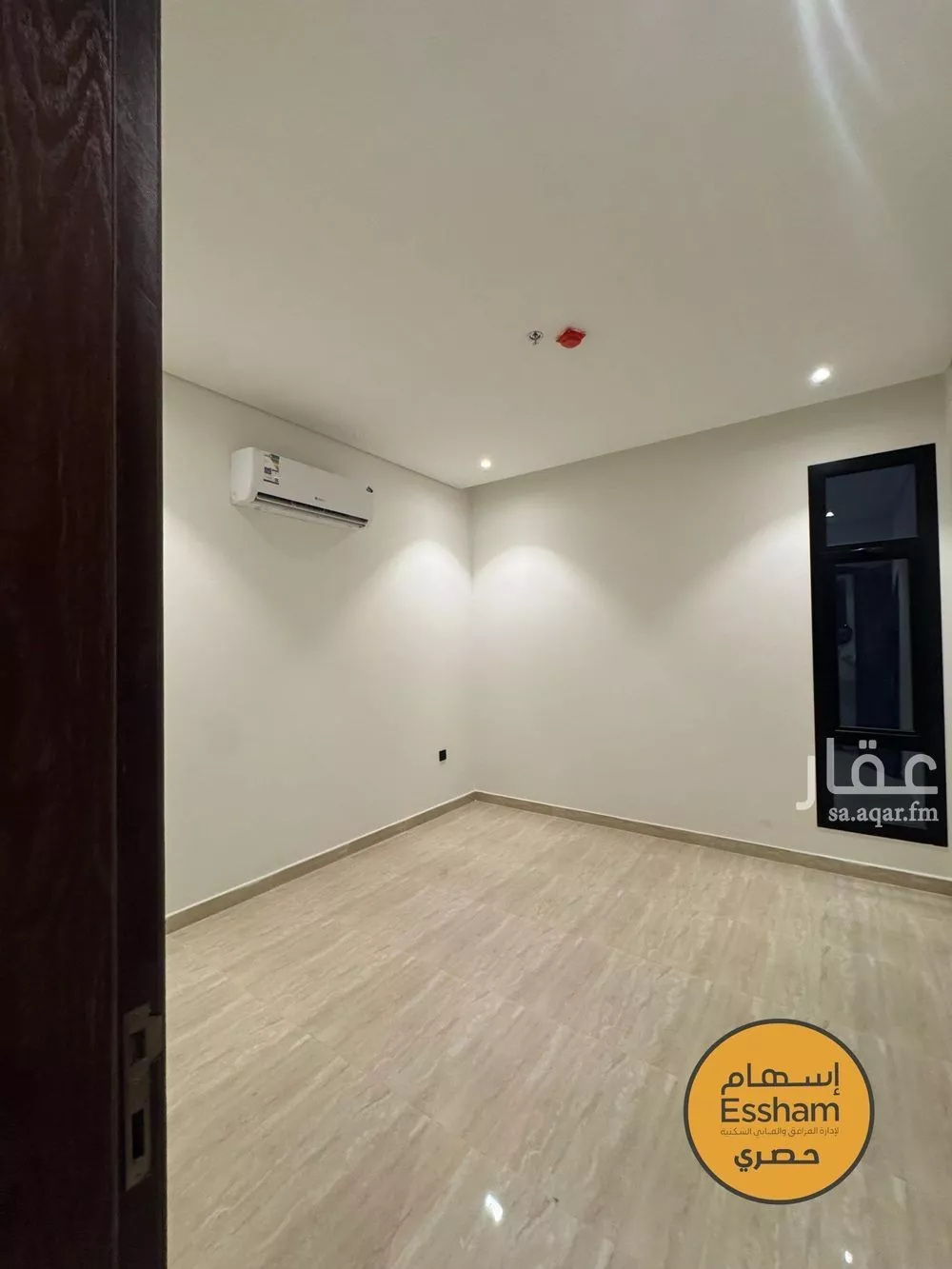 شقة 3 غرف في السيف 4