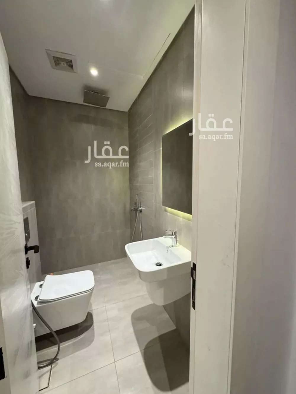 شقة 3 غرف في البحر 2