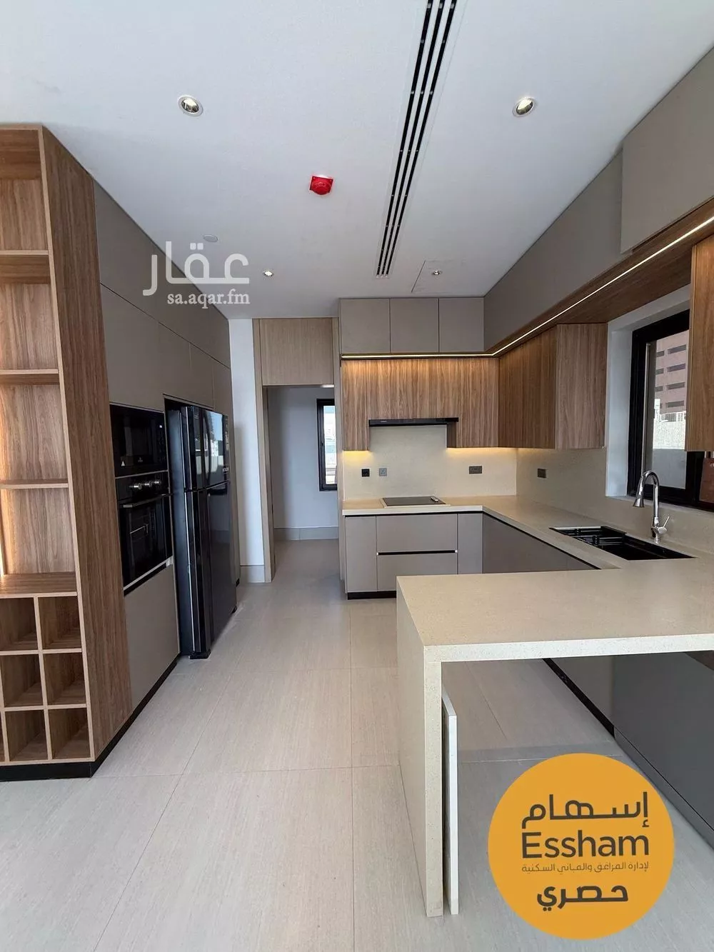 3 bedroom apartment in Al Bandariyah 5