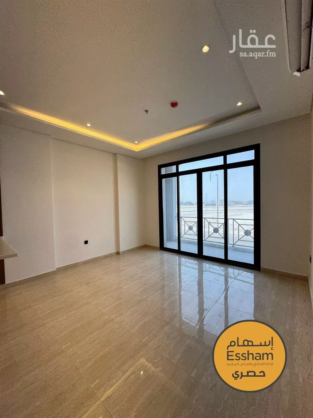 شقة 3 غرف في السيف 4