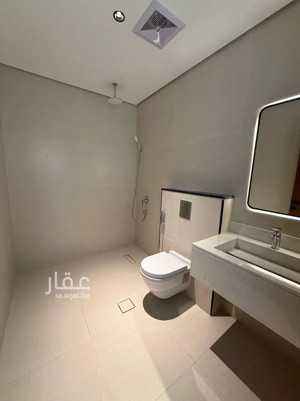 3 bedroom apartment in Ash Shati Al Gharbi, Eastern Province 9