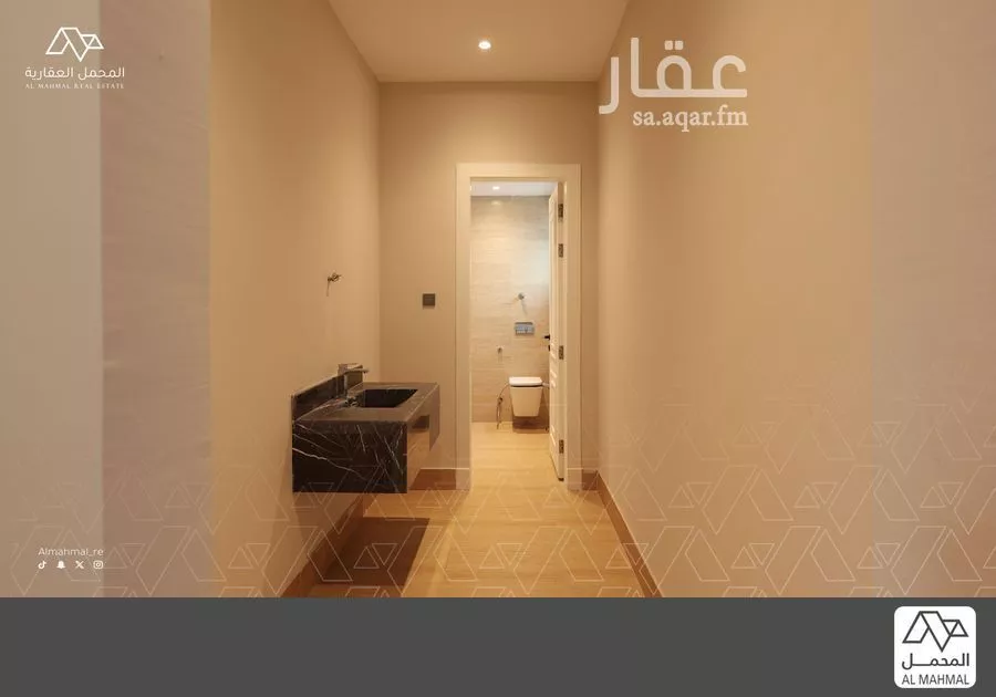 5 bedroom villa in Al Hamra, Eastern Province 14