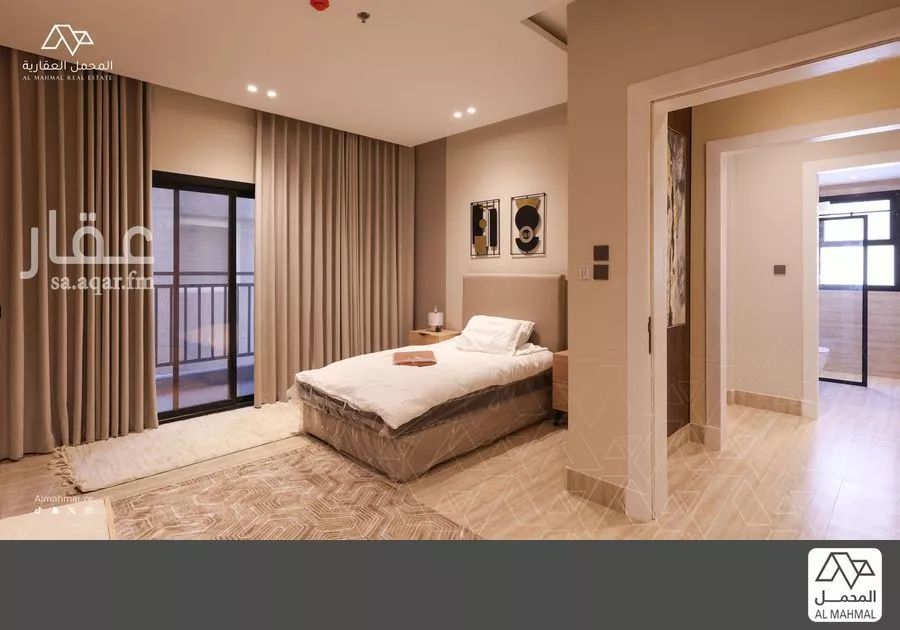 5 bedroom villa in Al Hamra, Eastern Province 32