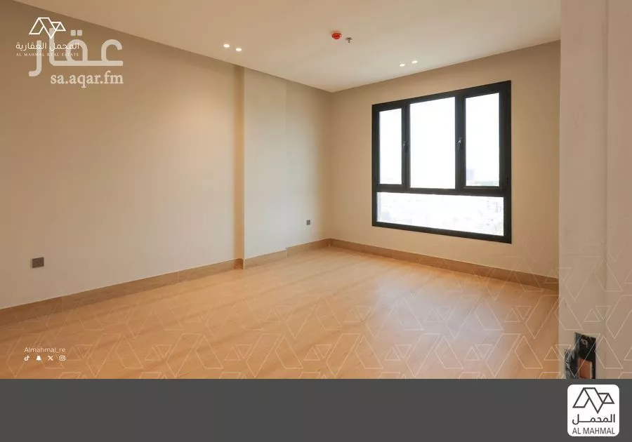 5 bedroom villa in Al Hamra, Eastern Province 33