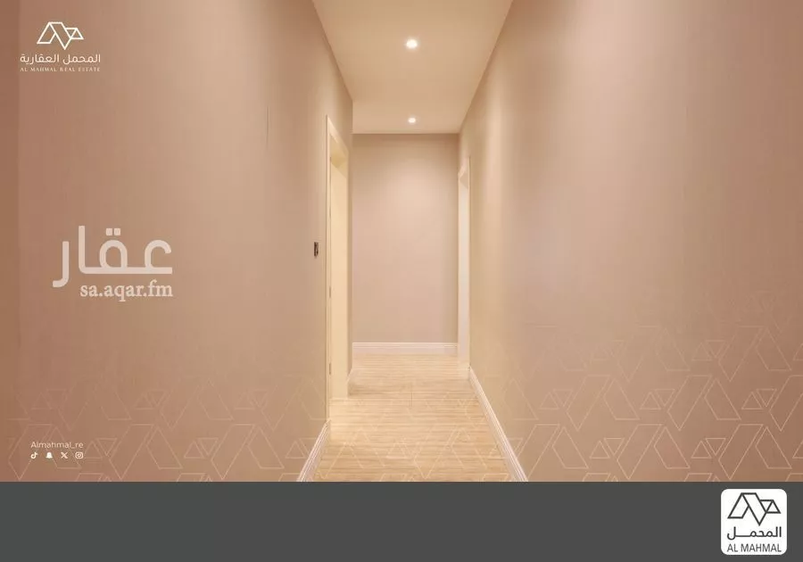 5 bedroom villa in Al Hamra, Eastern Province 18