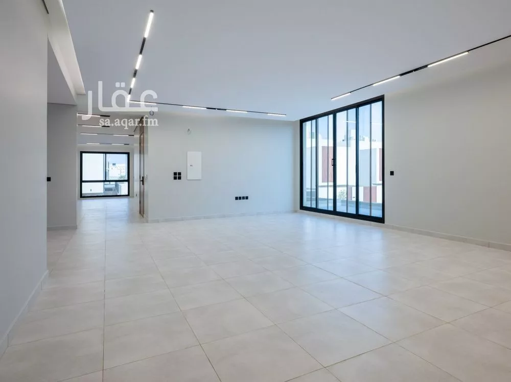 3 bedroom floor in Al Aridh 2