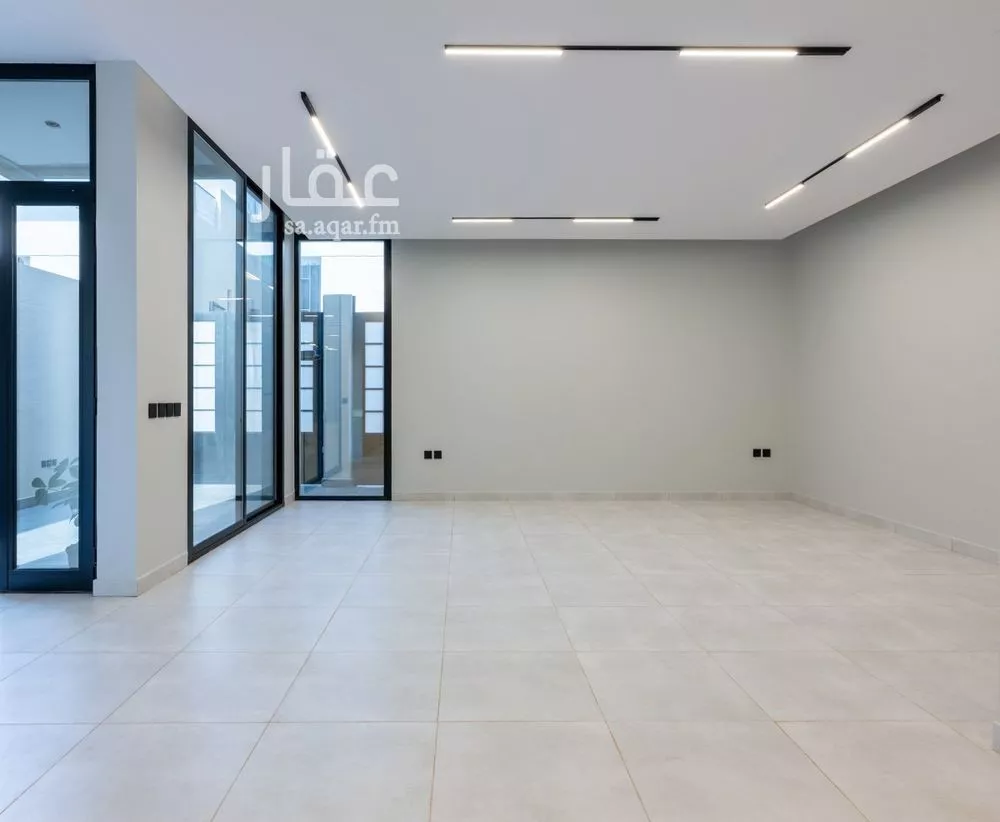 3 bedroom floor in Al Aridh 5