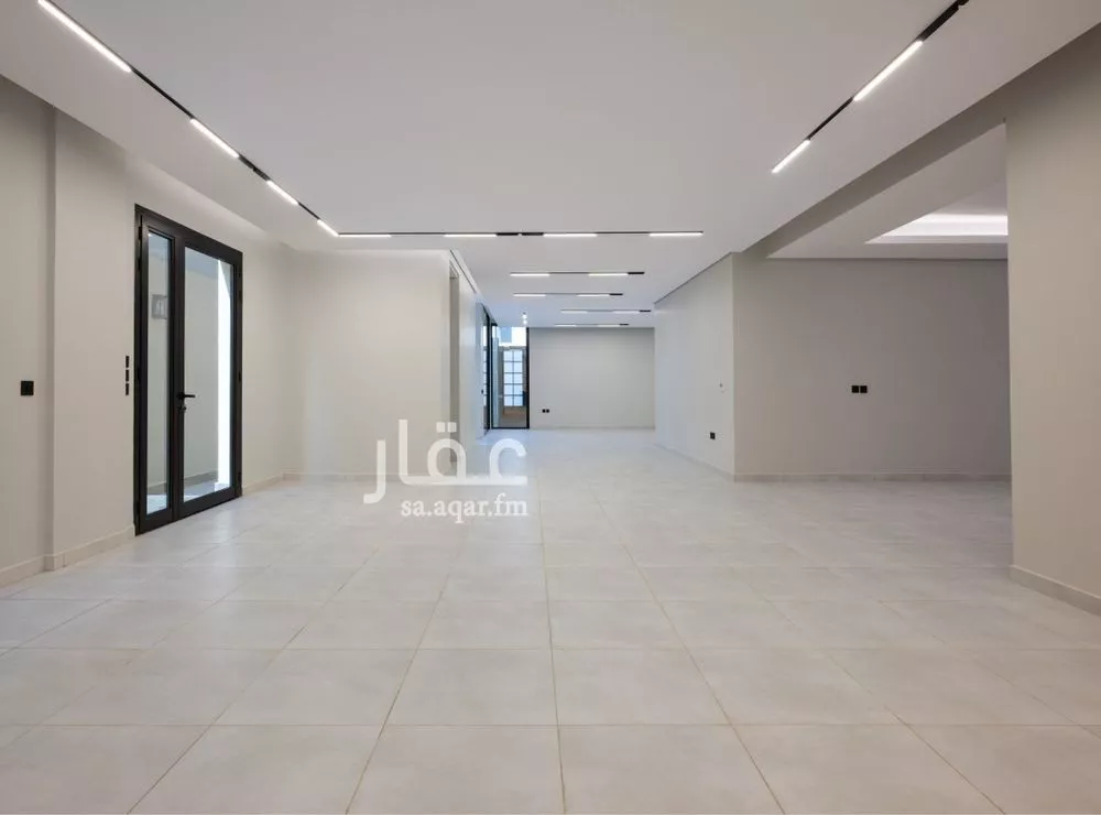 3 bedroom floor in Al Aridh 1