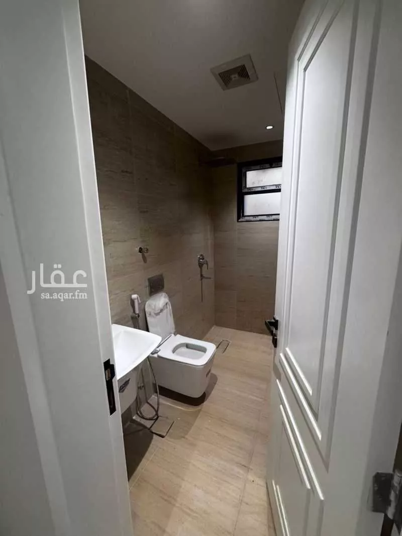 شقة 3 غرف في الحمرا 2