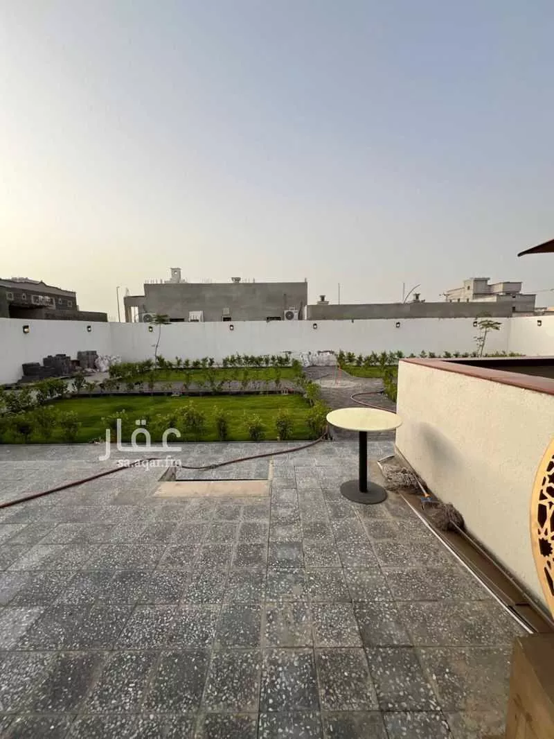 عقار  في القرينة، جدة 14