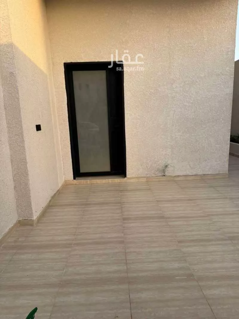 شقة 6 غرف في الشرق 3