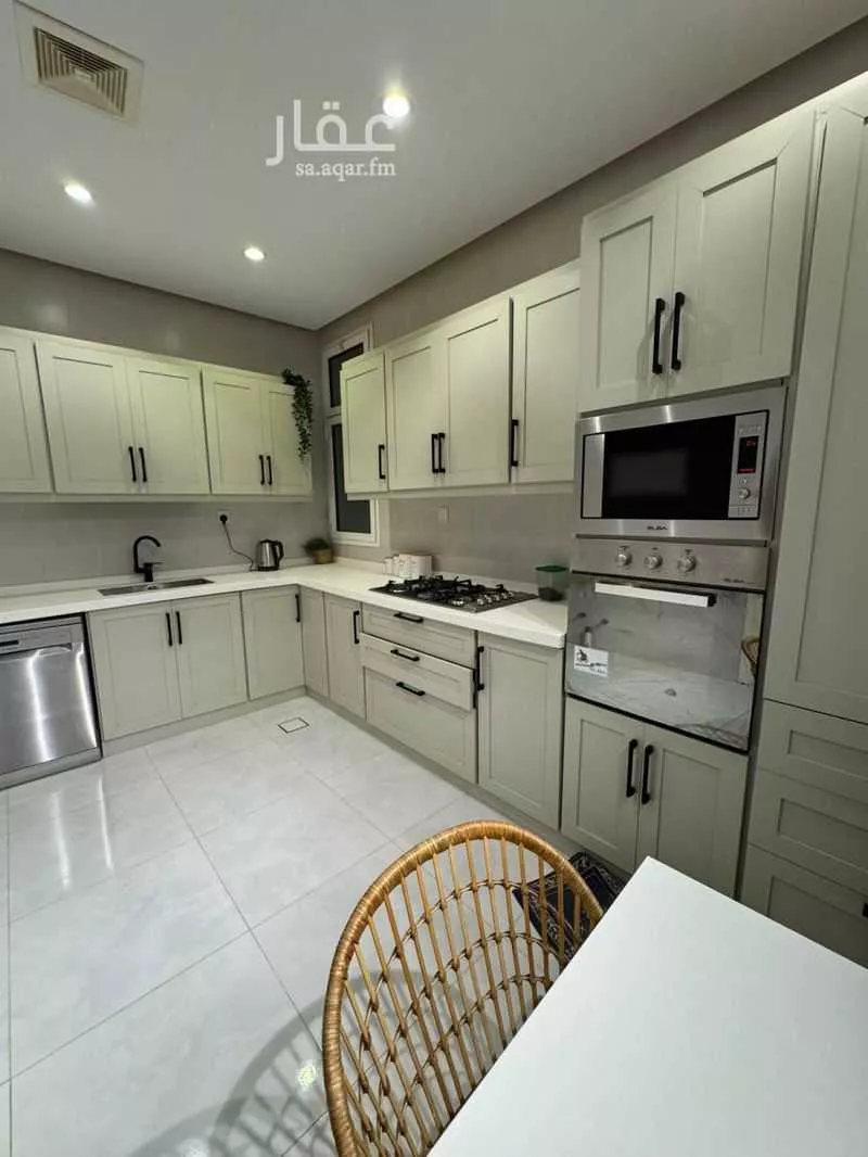 شقة 5 غرف في بطحاء قريش 4