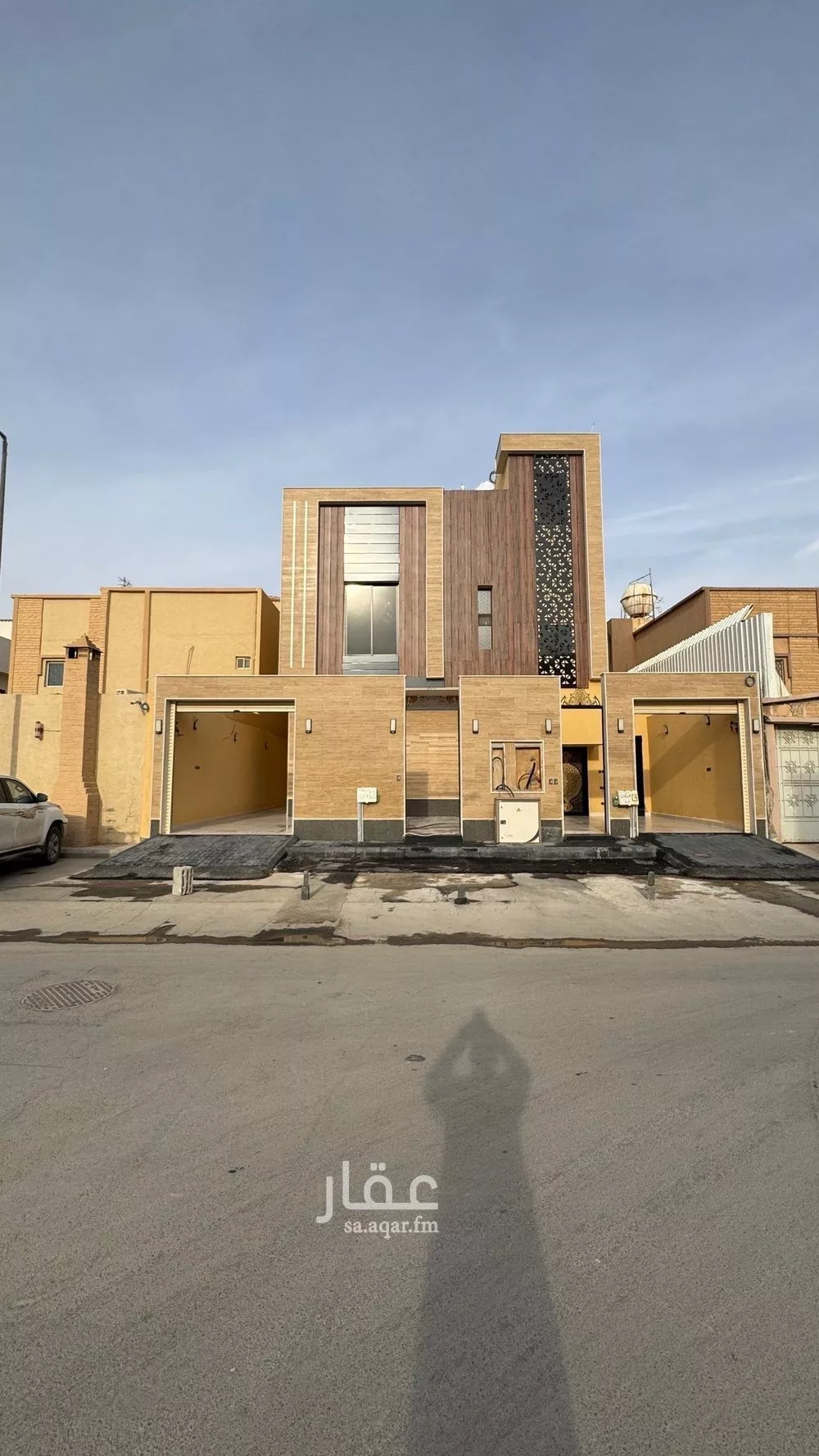 فيلا 5 غرف في الخليج 1