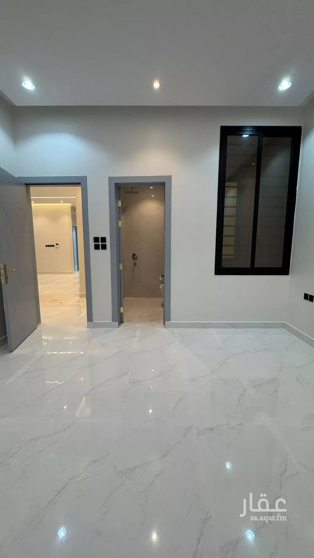 شقة 5 غرف في النظيم 4